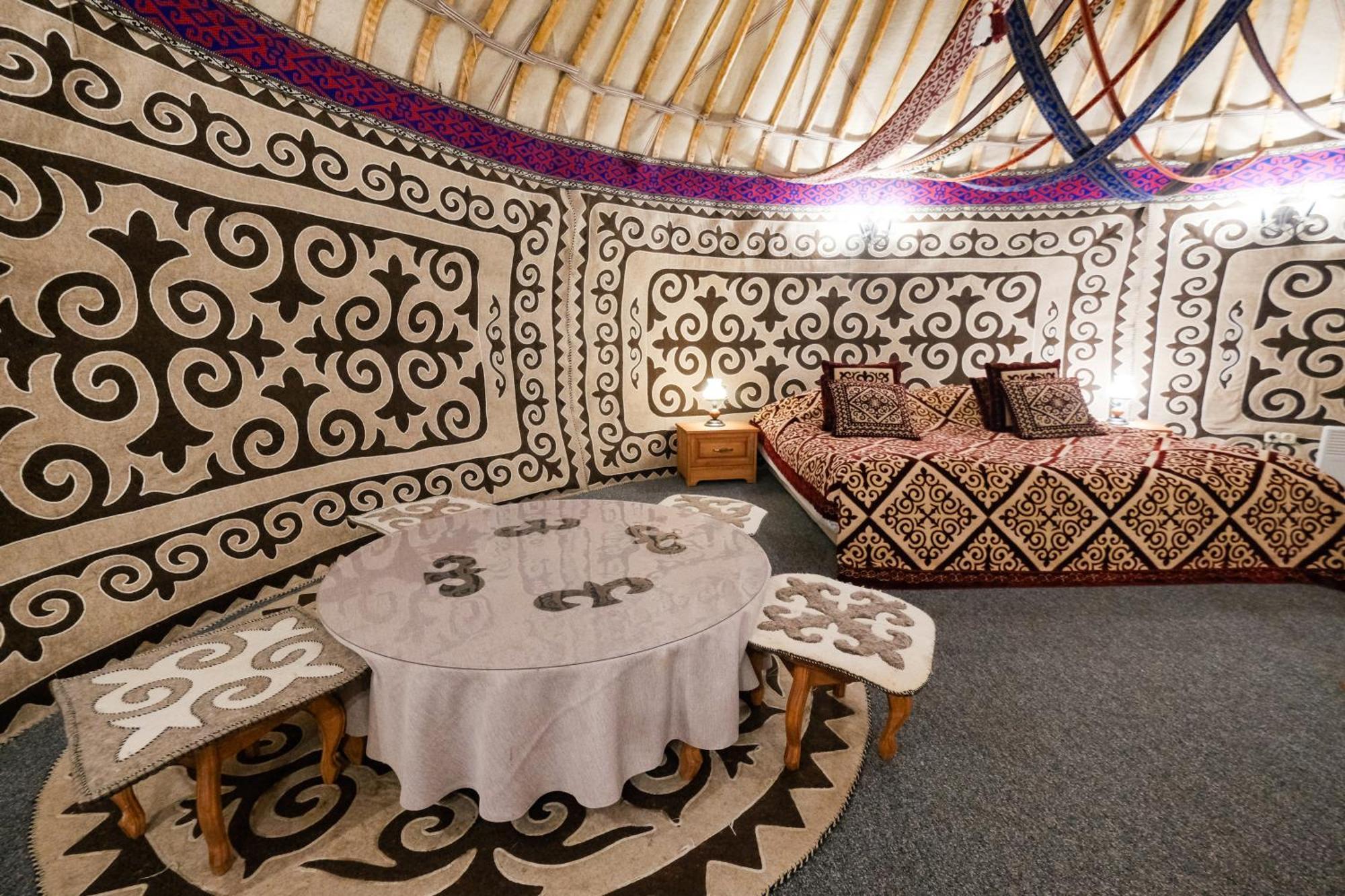 Oi-Qaragai Mountain Resort Besqaynar Exterior foto