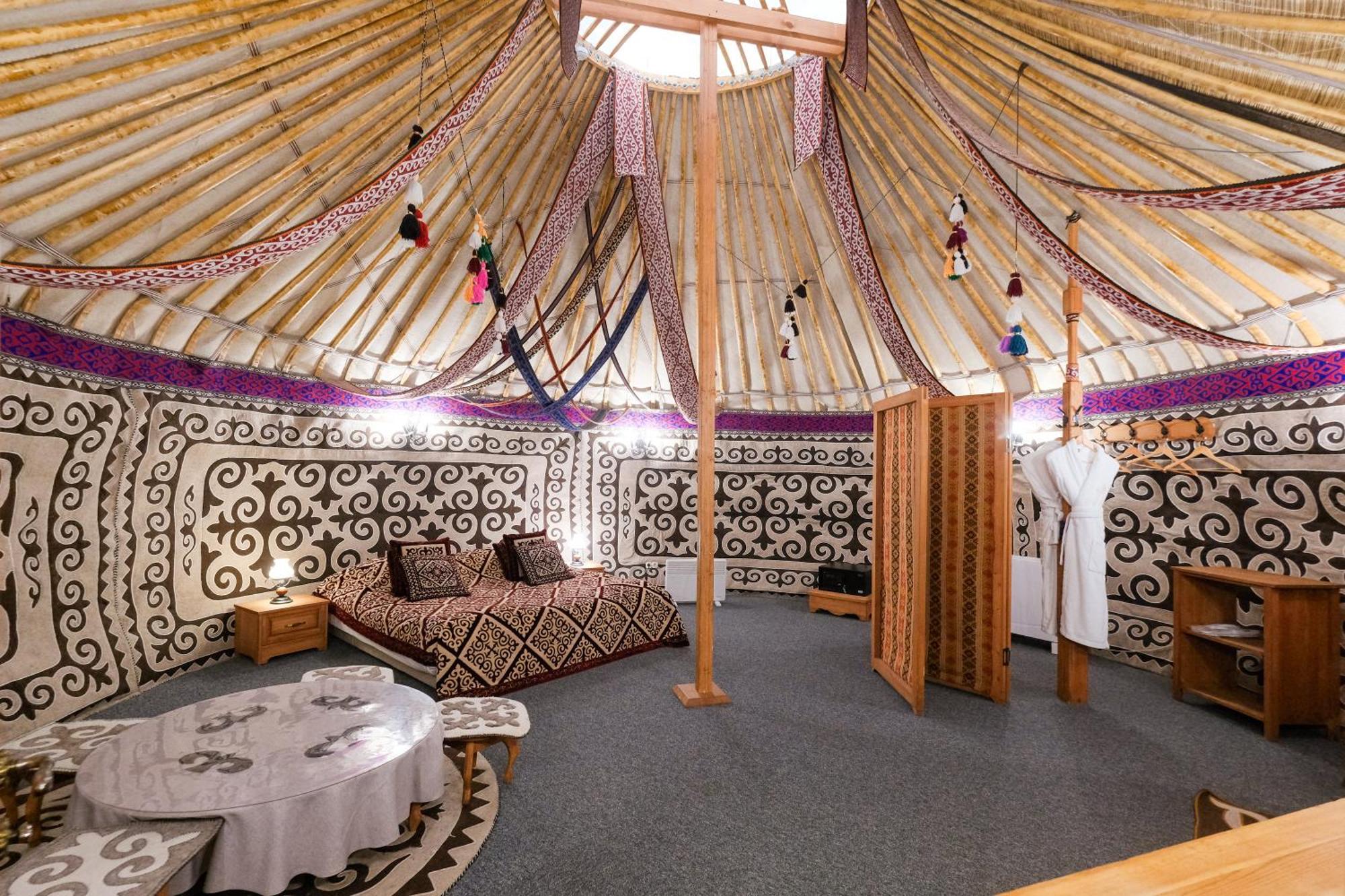 Oi-Qaragai Mountain Resort Besqaynar Exterior foto