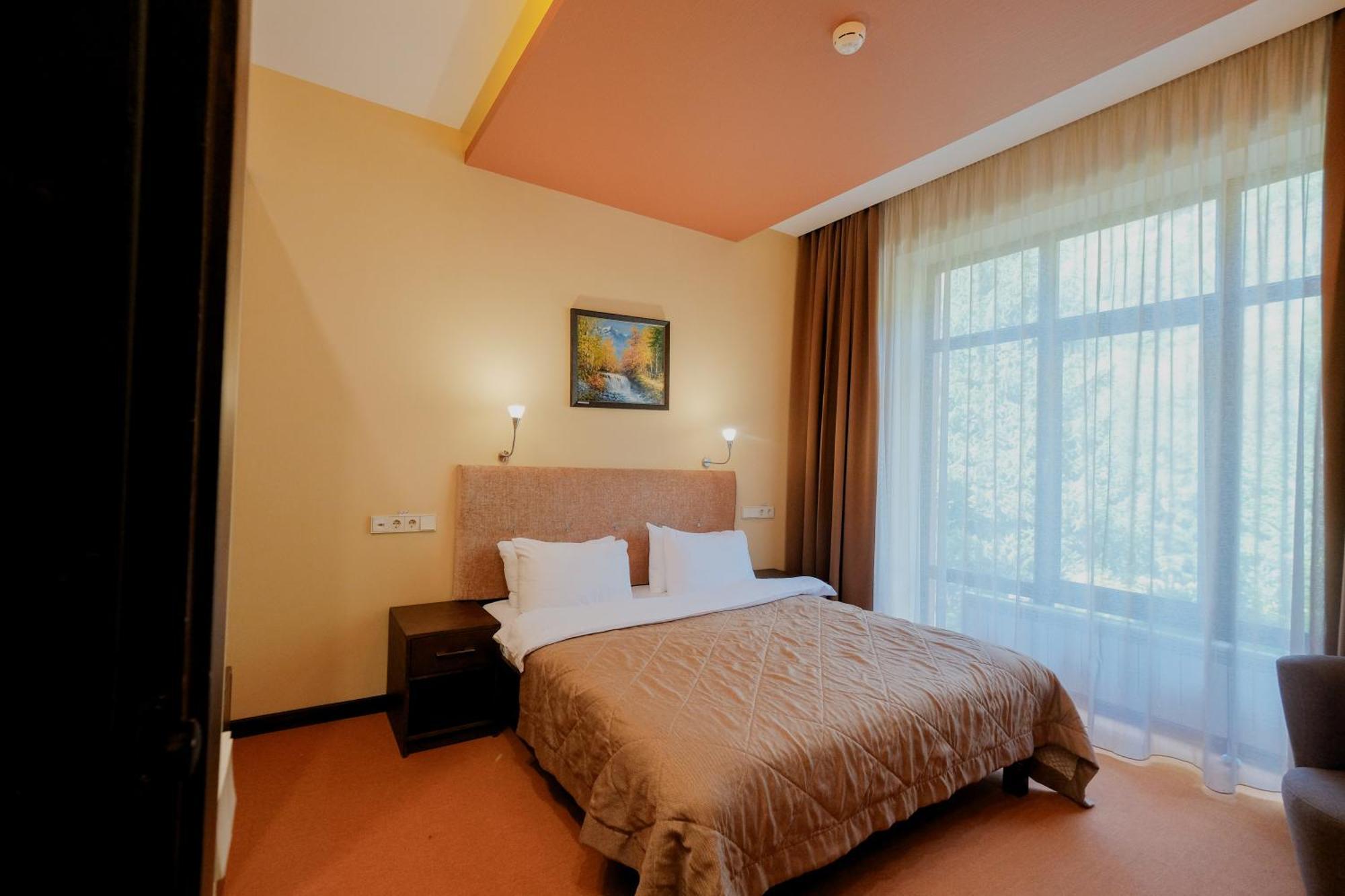Oi-Qaragai Mountain Resort Besqaynar Exterior foto